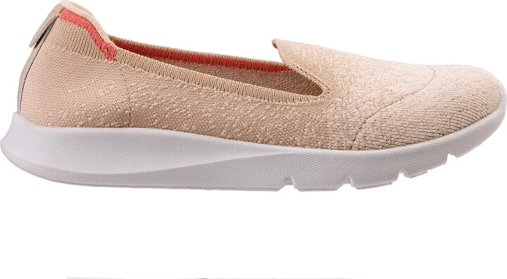 Spenco Women's Epic Stretch Sneaker