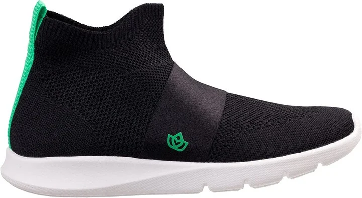 Spenco Women's Karma Deluxe Sneaker