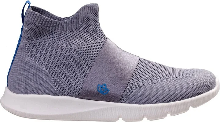 Spenco Women's Karma Deluxe Sneaker