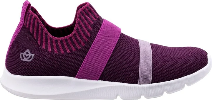 Spenco Women's Karma Stretch Floral Sneaker