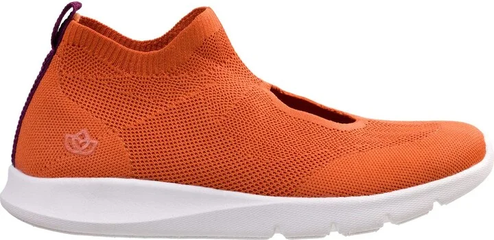 Spenco Women's Peek-A-Boo Sneaker