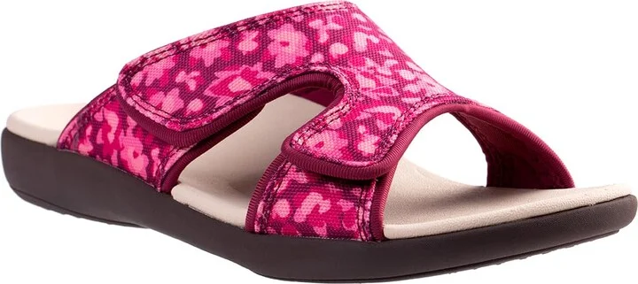 Spenco Women's Yumi Mod Floral Flip-Flop