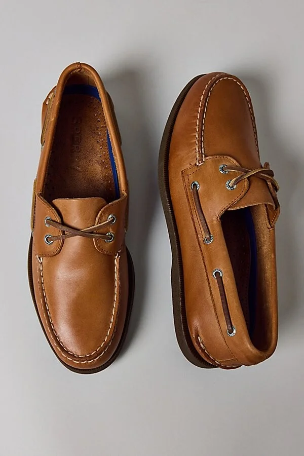 Sperry Men's Authentic Original 2-Eye Boat Shoe in Tan