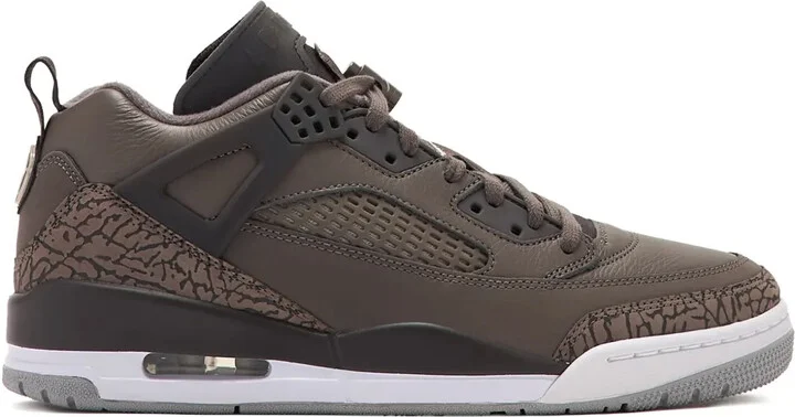 Spizike sneakers