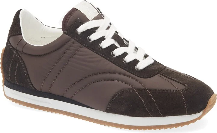 Sport Sneaker