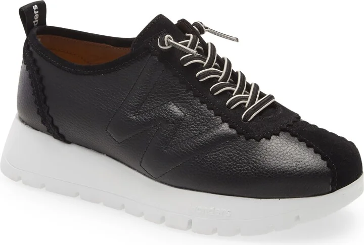 Sport Sneaker