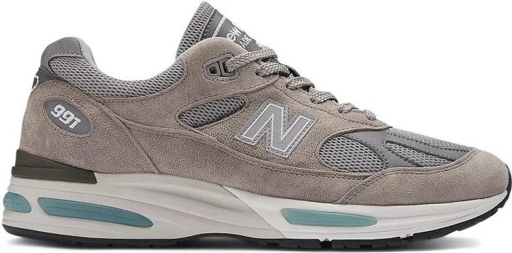 Sporty Grey Sneakers With Mesh