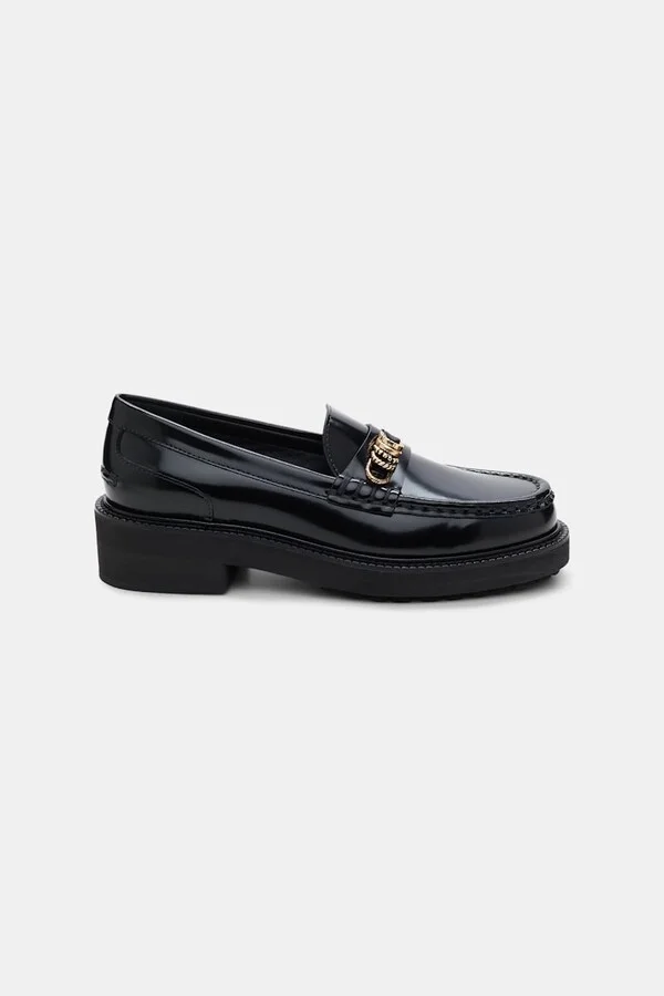 Sporty sole loafers