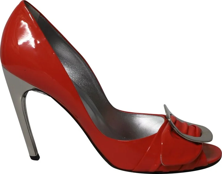 Spuntata Gigi Pumps in Coral Patent Leather