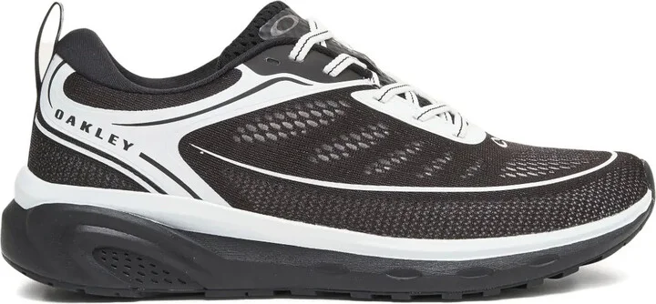 Spur OS "black/white" sneakers