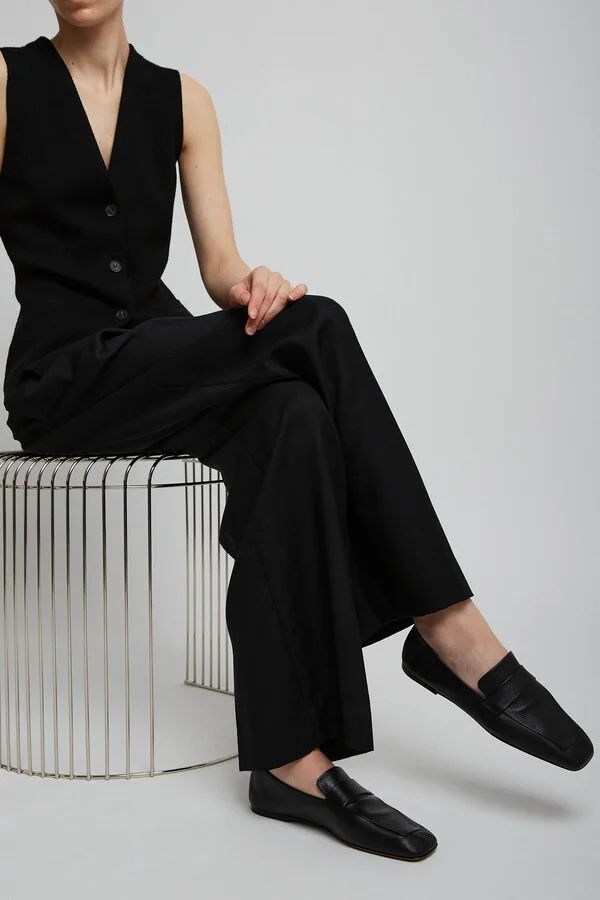 Square black loafers - Image 2
