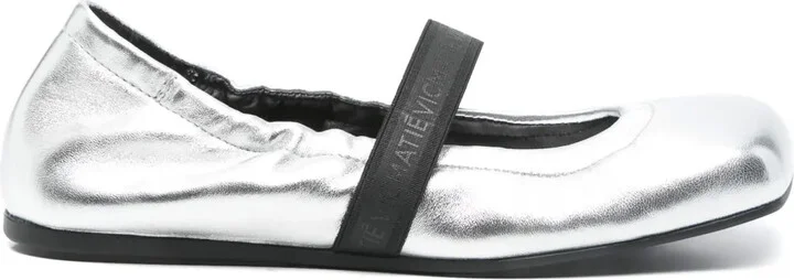 Square Closed Ballet Flats