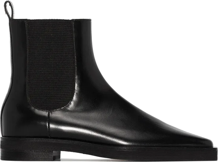 square-toe Chelsea boots