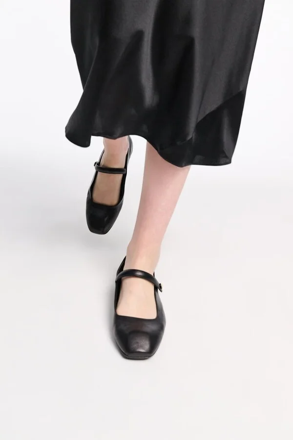 Square toe Mary-Janes - Image 5