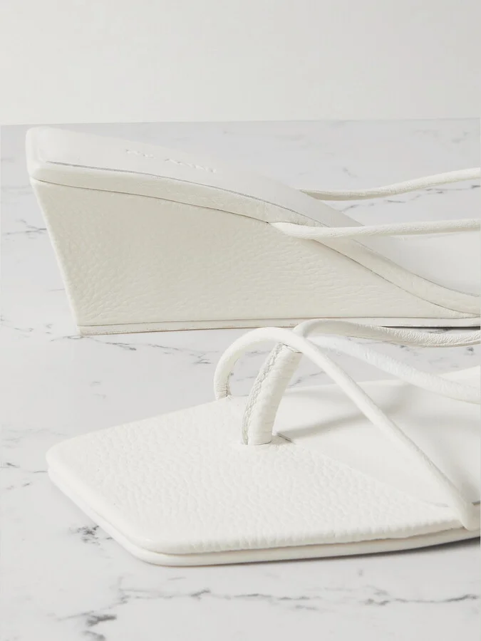 ST. AGNI - Leather Wedge Sandals - White - Image 4