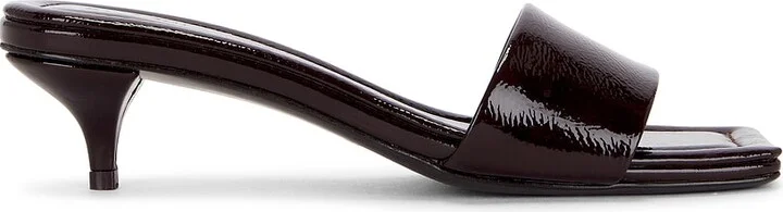 St. Agni Minimal Heel in Burgundy