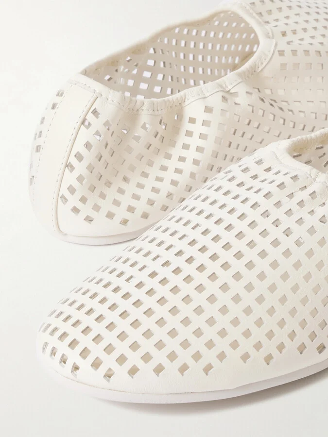 ST. AGNI - Perforated Leather Ballet Flats - White - Image 4