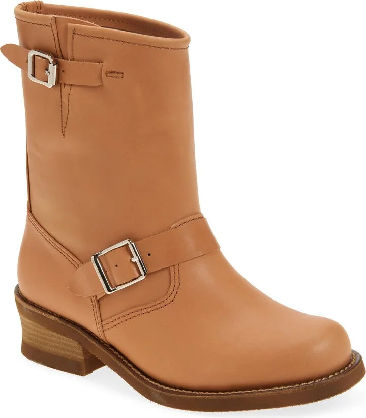 Standoff Boot