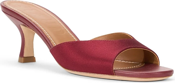 Pinot Satin