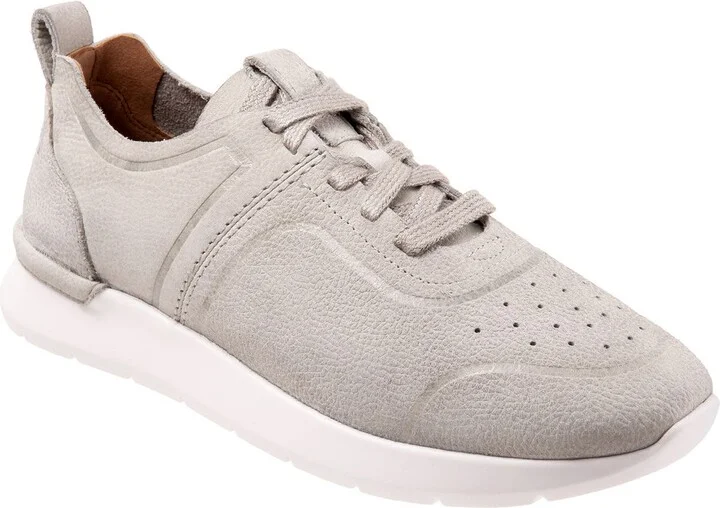 Stella Sneaker
