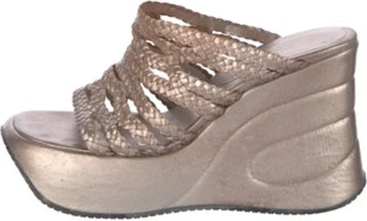 Neutrals