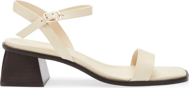 Stephanie Sandal - Image 10