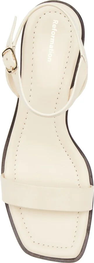 Stephanie Sandal - Image 11