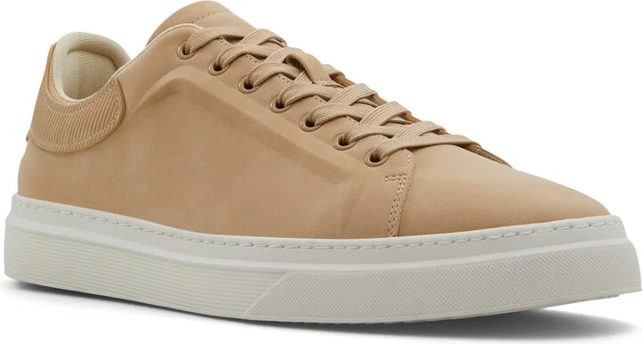 StepSpec Sneaker