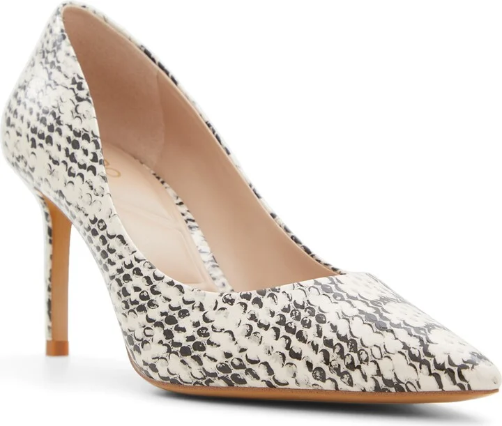 Stessy Pointed Toe Pump