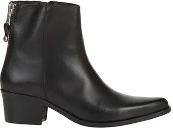 Steve Madden Woman Ankle boots