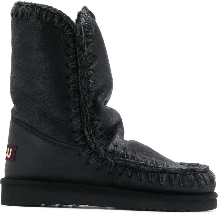 Stitch Detail Snow Boots