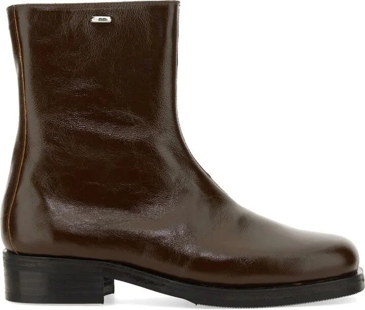 DARK BROWN