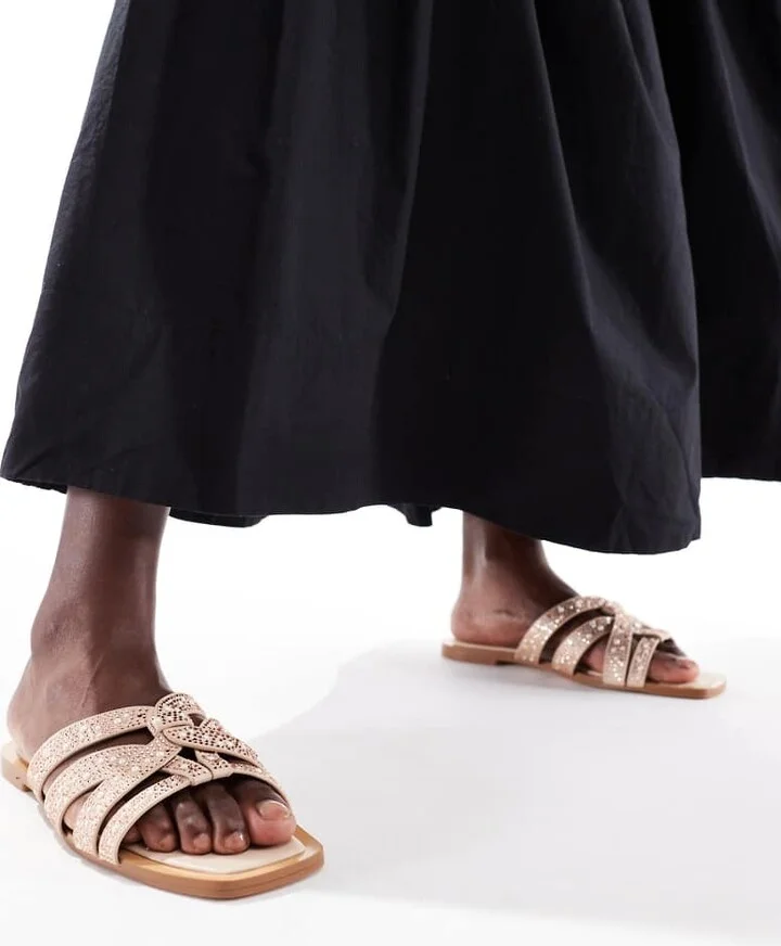 Stradiavrius strap detail embellished flat mule in beige - Image 3