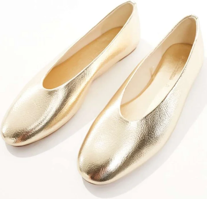 Stradivarius ballet shoes in gold - Image 4