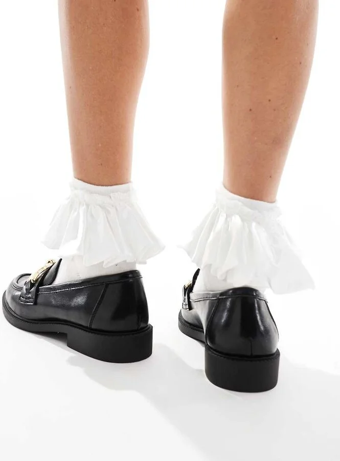 Stradivarius chain detail loafers in black - Image 3