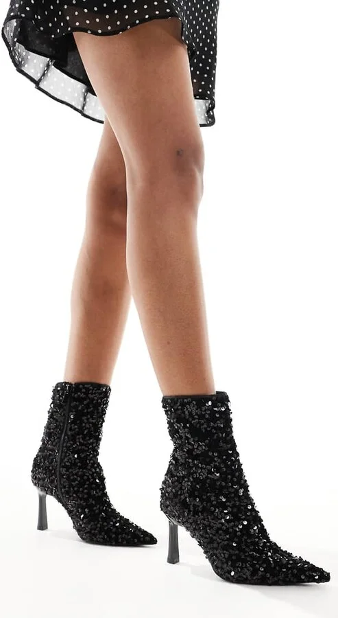Stradivarius heeled ankle boot with sequins in black - Image 4