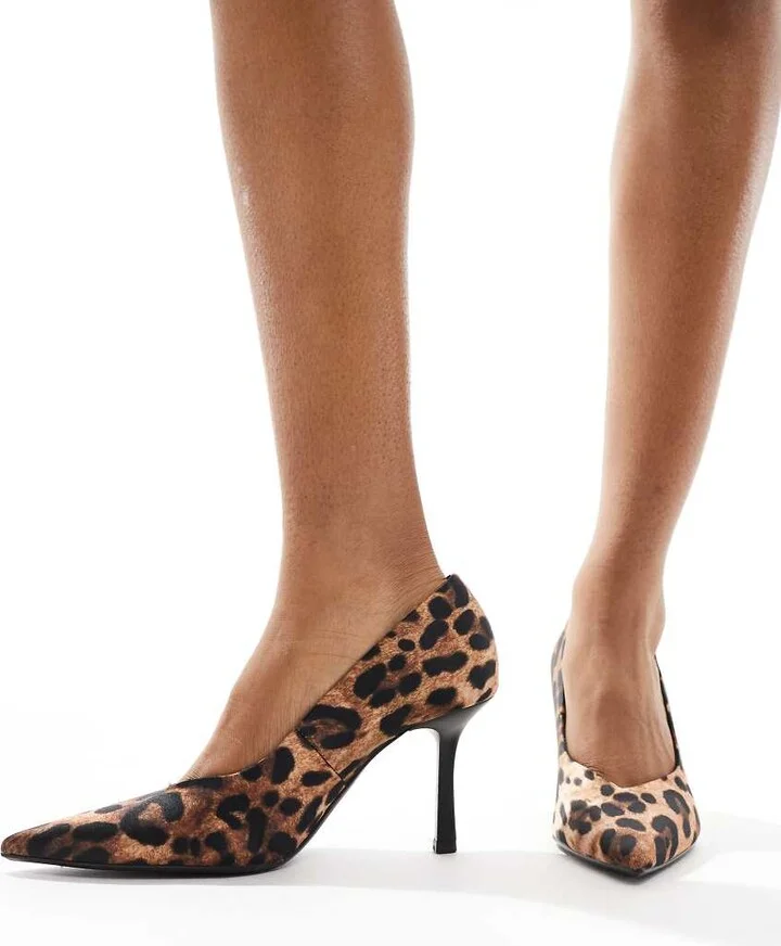 Stradivarius heeled pumps in leopard