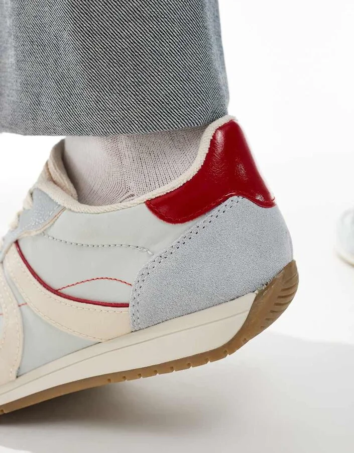 Stradivarius leather sneakers in blue - Image 4