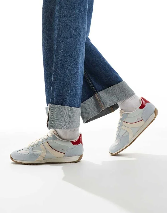 Stradivarius leather sneakers in blue