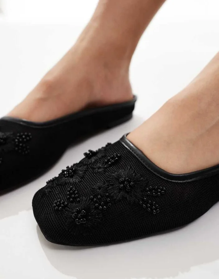 Stradivarius mesh embroidery detail flats in black - Image 2