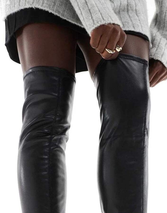 Stradivarius over the knee chunky boot in black - Image 3