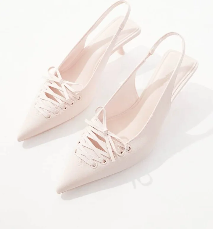 Stradivarius slingback kitten heeled shoe in beige - Image 3