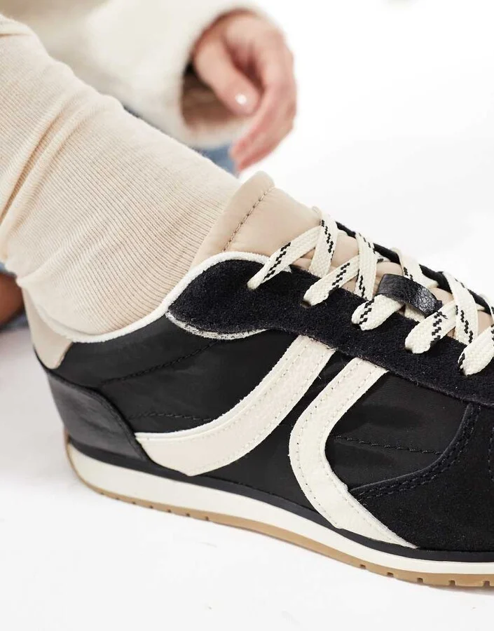 Stradivarius sneakers in black - Image 4