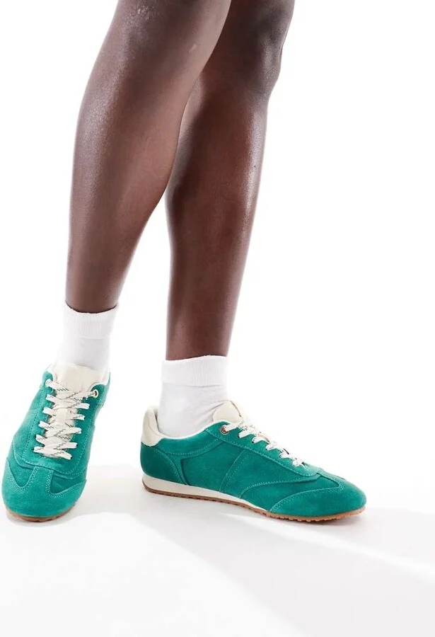 Stradivarius sneakers in green leather/suede