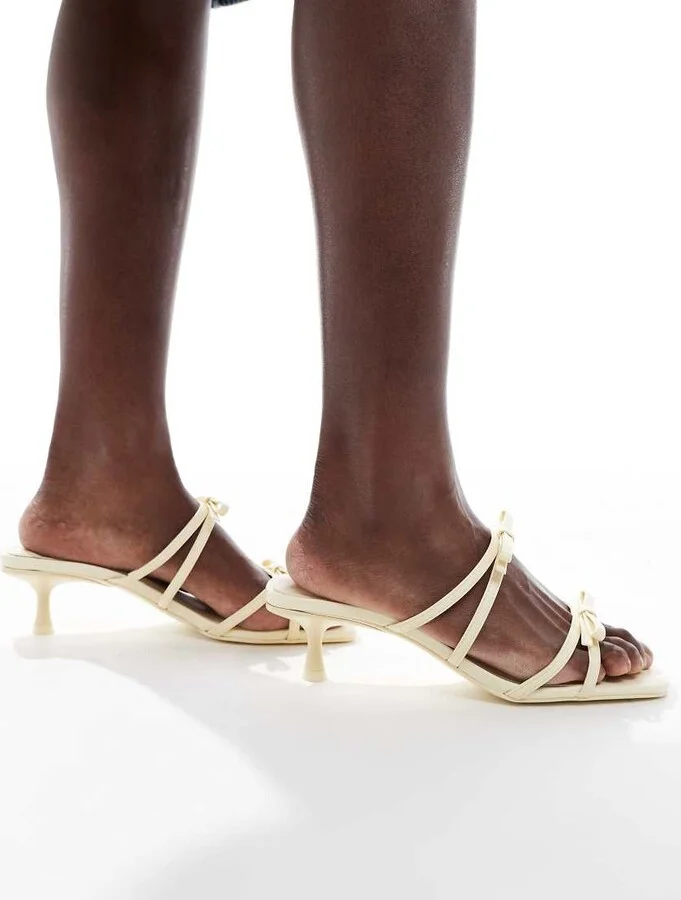 Stradivarius strappy kitten heels in butter - Image 4