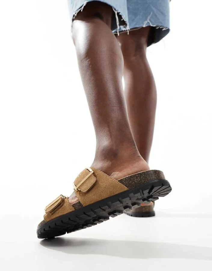 Stradivarius two strap buckle sandals in sand - Image 3