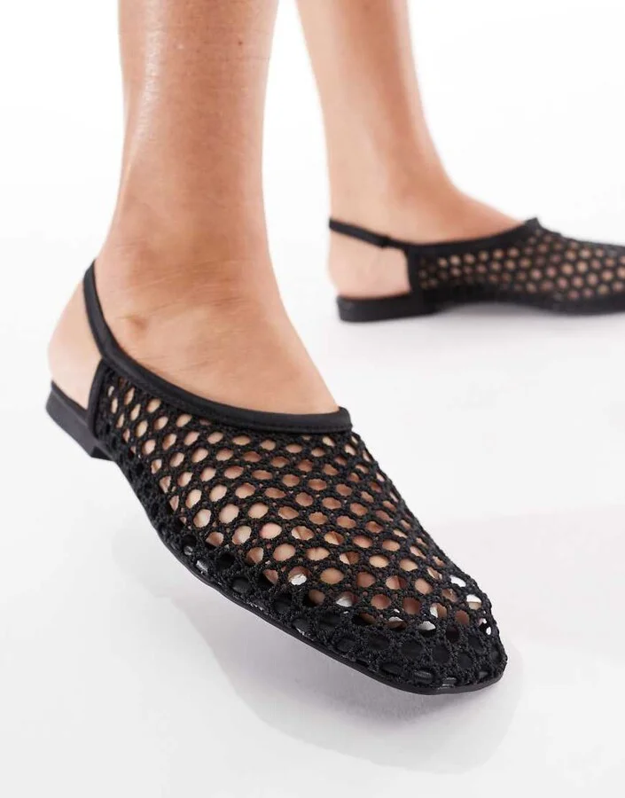Stradivarius woven cut out pointed toe flats in black - Image 2