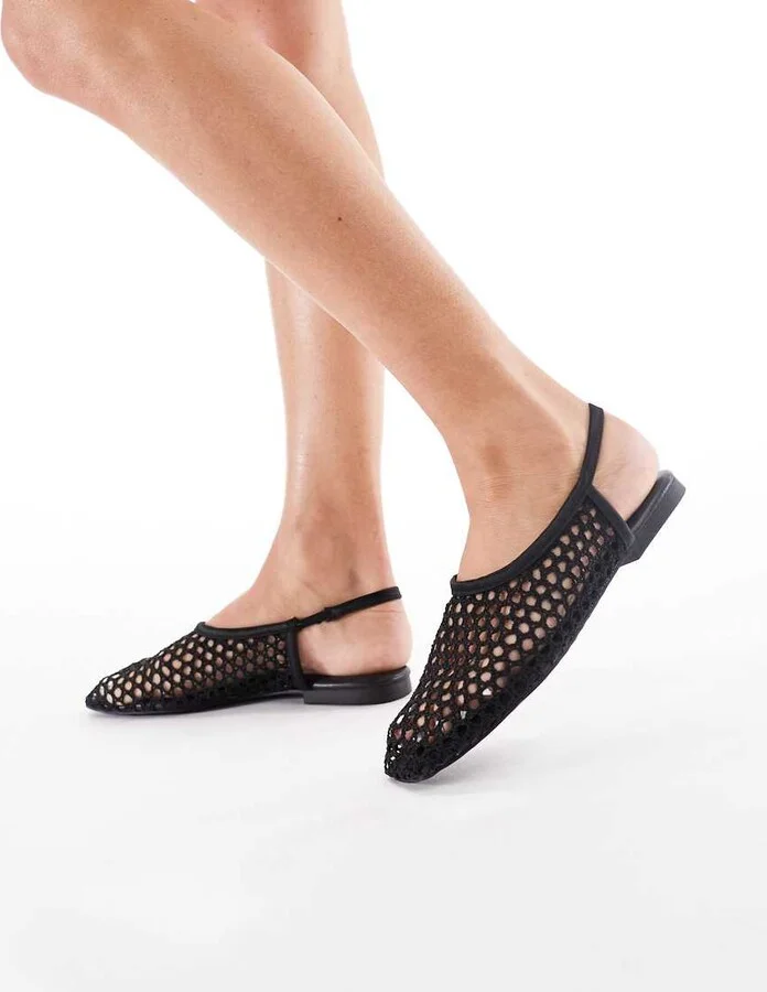 Stradivarius woven cut out pointed toe flats in black - Image 4
