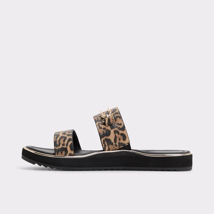 Strappy flat sandal - Image 3