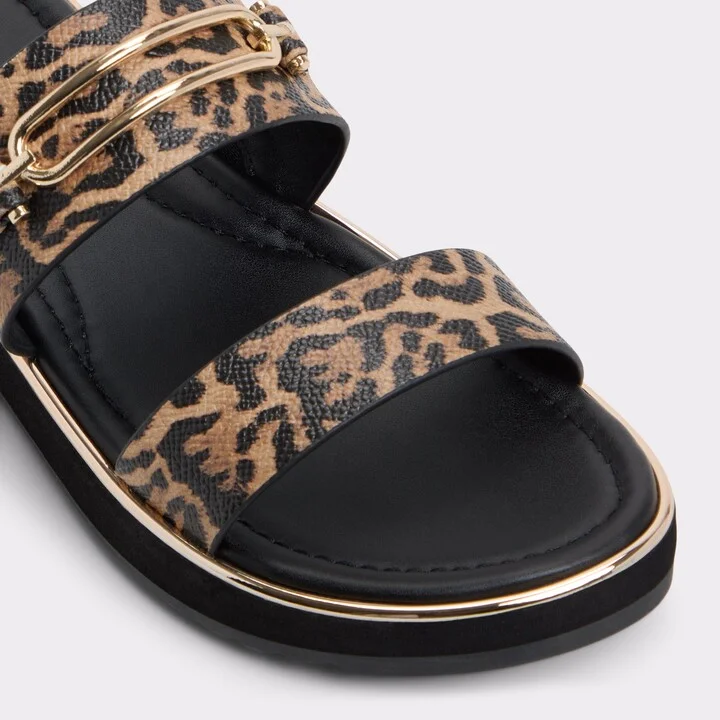 Strappy flat sandal - Image 5
